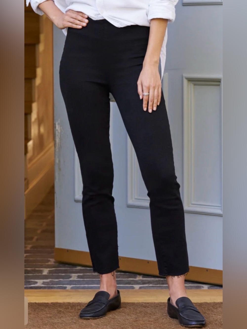 Frank & Eileen Derry Illusion 01 Black Pull-On Jeans, size 27
